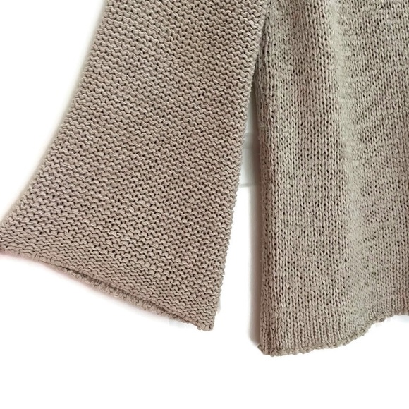 EMBOSSED • Chunky Knit Back Cutouts Sweater Beige • Size Small - Picture 3 of 8